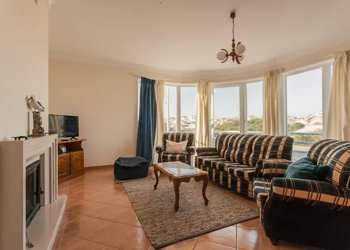 Best Houses 09 - Peniche Steps From The Beach