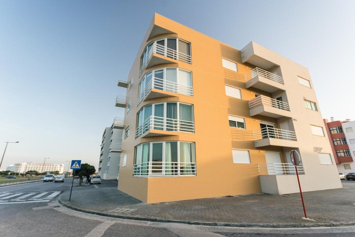 Apartment 09 - Steps From The
